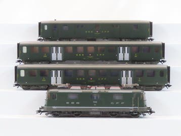 Märklin H0 - 26534 - Treinset (1) - 4-Delige set met Re 4/4