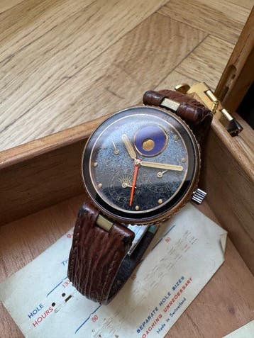 Gérald Genta - Safari Moonphase Perpetual Calendar - G2796 -