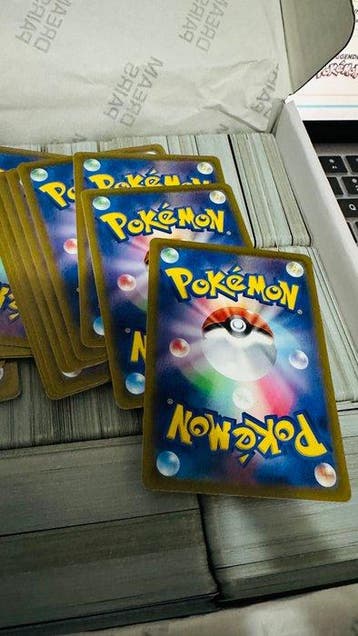 Pokémon - 2000 Bulk kaarten - Gengar, Pikachu, Mewtwo, Mew,