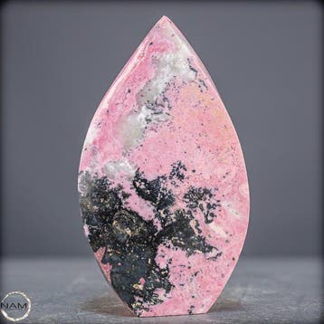 Natuurlijke rhodochrosietvlam uit Argentinië – een symbool