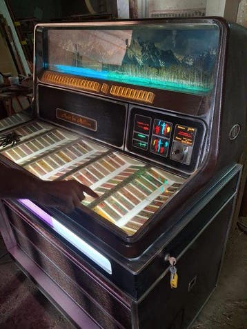 Wurlitzer - Statesman Jukebox
