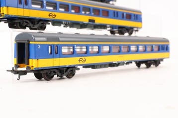 Lima H0 - Wagon de passagers pour trains miniatures (5) -