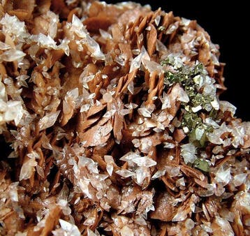 CW2132 Esthetisch specimen van Calciet en Pyriet op Sideriet, Verzamelen