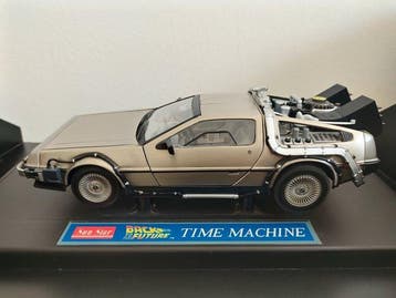 Sunstar 1:18 - Voiture miniature - Back to the Future Time, Nieuw