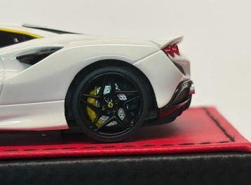 JDL 1:43 - Voiture miniature - Ferrari F8 Tributo, Nieuw