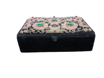 Boîte à bijoux - broderie zardozi - Velours - Fil d’argent