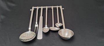 Gero Zilmeta - Wandrek (8) - Roestvrij staal - keuken, Antiquités & Art