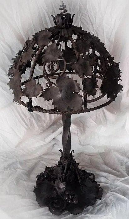 Lampe - Fer forgé - Lampe en fer Liberty, Antiquités & Art, Art | Objets design