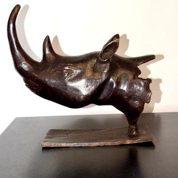 Abdoulaye Derme - sculptuur, Rhinocéros stylisé - 18 cm -