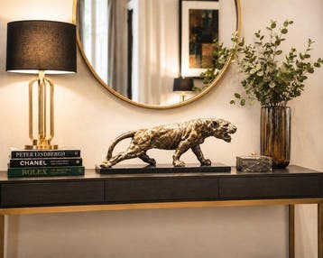sculptuur, Grande panthère en bronze patiné sur socle en, Antiek en Kunst