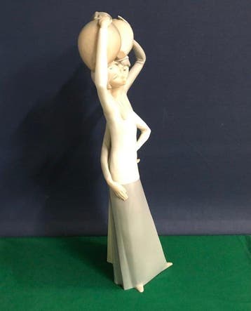 Lladró - Figurine - Twee vrouwen met kruiken - Porcelaine