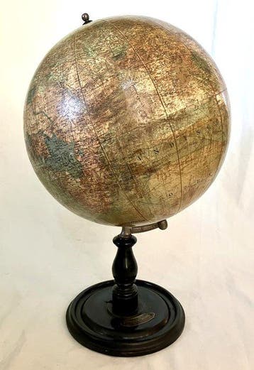 Terrestrial table globe - Peter J Oestergaard - 1900-1910