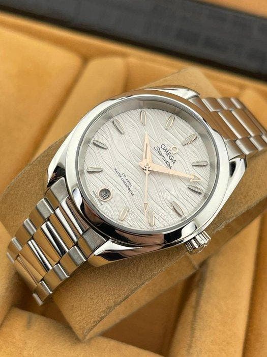 Omega - Seamaster Aqua Terra 150m Master Chronometer -, Bijoux, Sacs & Beauté, Montres | Hommes