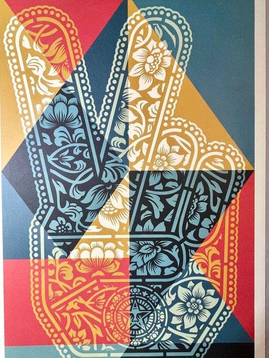 Shepard Fairey (OBEY) - Peace Fingers Signed Lithograph., Antiquités & Art, Art | Objets design