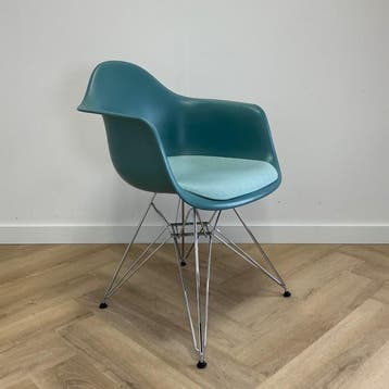 Vitra  Eames DAR design kuipstoel, turquoise groen - chroom, Maison & Meubles