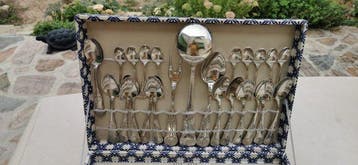 Ménagère italienne – Métal argenté – Super Inox – Modèle