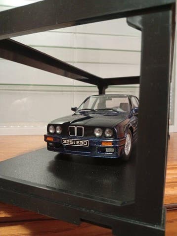 KKscale 1:18 - Voiture miniature - BMW - BMW 325i M-Package