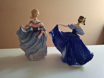 Royal Doulton - Beeld, Elaine; Elizabeth - 21 cm - Porselein, Antiquités & Art