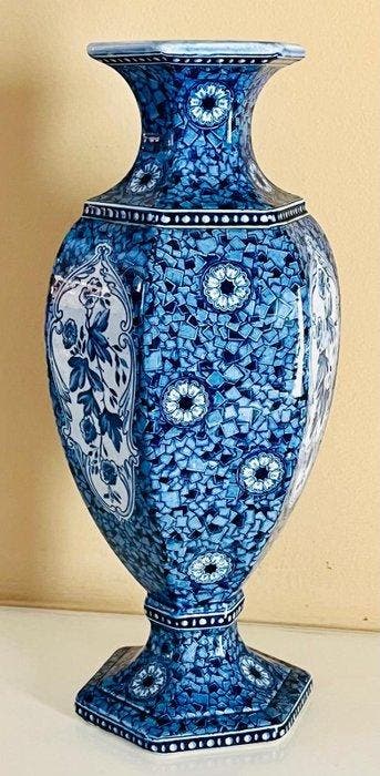 Petrus Regout - Pot de fleurs - Porcelaine