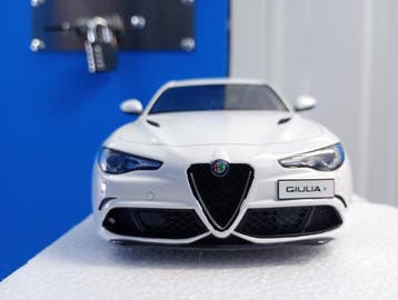 Ottomobile Ltd 1:18 - Voiture de sport miniature - Alfa, Nieuw