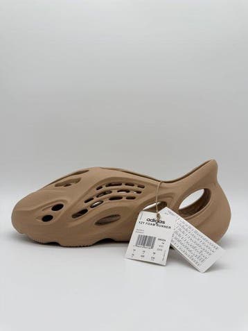 Yeezy X Adidas - Adidas Yeezy Foam Runner Ochre - Sneakers -