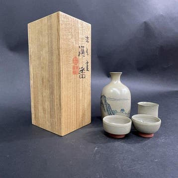 Mumyoi Ware Sake-Set met Landschapsdecoratie - Tokkuri &