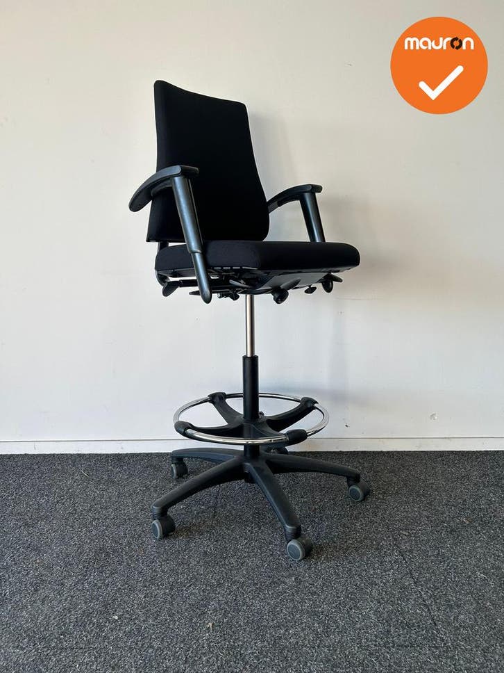 BMA Axia - Baliestoel - 8Z 2D armpads - hoge rug - zwarte st, Articles professionnels, Aménagement de Bureau & Magasin | Mobilier de bureau & Aménagement