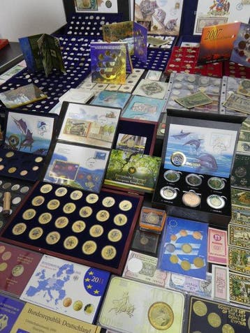 Europa. Collection of coins/banknote/medals/euro inkl. pp