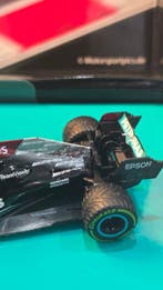 Minichamps 1:43 - Model sportwagen - Mercedes amg Petronas -