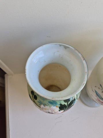 Vase (2) - Opaline