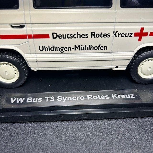 KK scale 1:18 - Modelauto - KK Scale - 1:18 - VW Bus T3, Hobby & Loisirs créatifs, Voitures miniatures | 1:5 à 1:12