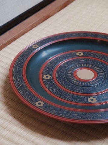 Bord - Traditional Koma-bon Tray with Floral Decoration -