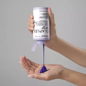Olaplex Blonde Enhancer Toning Conditioner No.5P, Handtassen en Accessoires, Uiterlijk | Haarverzorging, Verzenden, Nieuw, Gel, Wax, Haarlak of Mousse