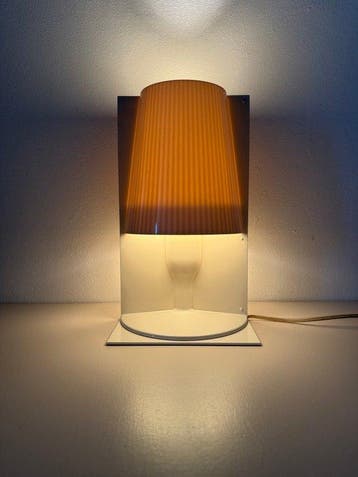 Kartell - Ferruccio Laviani - Lampe de table - prendre -