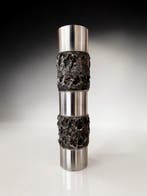 Vase - Acier - Vase en acier inoxydable brutaliste – dans le