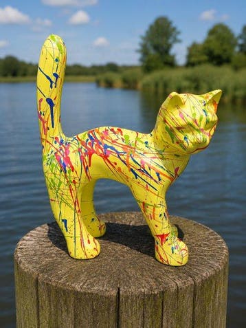 Beeld, garden statue cat color yellow with paint color - 31