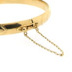 Gouden slavenarmband met gravures; Maat M, Handtassen en Accessoires, Armbanden, Ophalen of Verzenden, Gebruikt, Overige kleuren