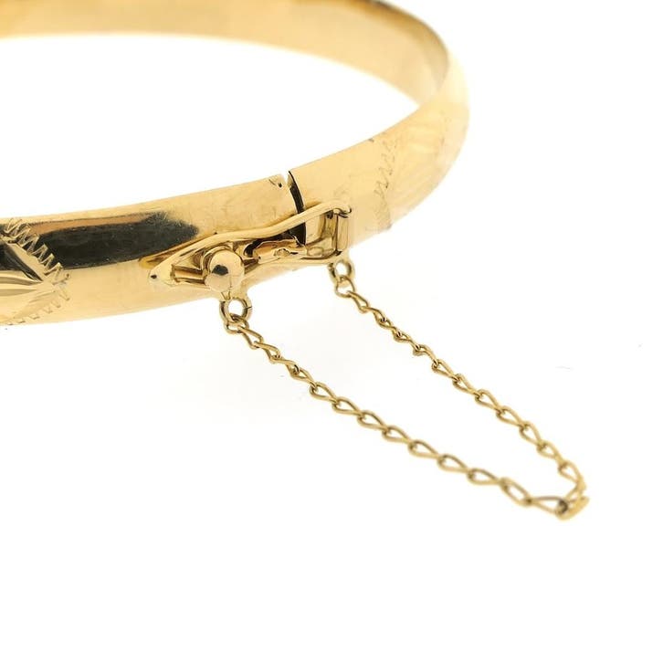Gouden slavenarmband met gravures; Maat M, Handtassen en Accessoires, Armbanden, Overige kleuren, Gebruikt, Goud, Ophalen of Verzenden