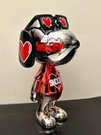 GF Exclusives - Snoopy Love Sculpture