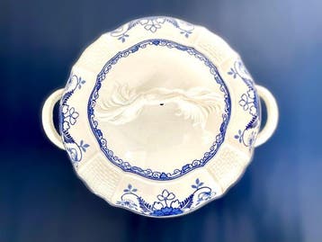Wedgwood - Tureen - Saxon - Keramiek - Antieke