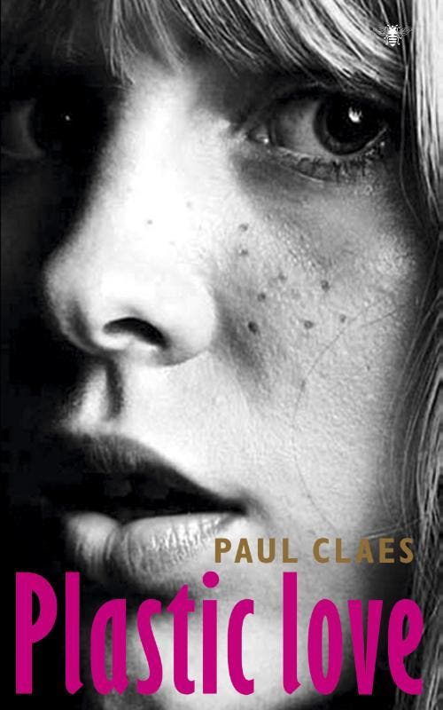 Plastic love 9789023485315 Paul Claes, Boeken, Romans, Zo goed als nieuw, Verzenden