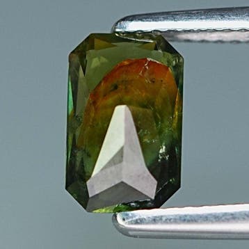 Zonder minimumprijs - 1 pcs Geel, Groen Saffier - 2.66 ct -, Nieuw