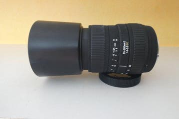 Sigma 55-200 D AF DC lens (75-300mm kb.eq.) voor Sony alpha, Nieuw