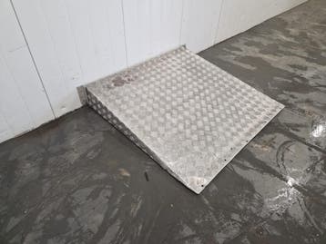Oprijplaat voor koel- en vriescel 110 x 100 x 16 cm, Gebruikt, Koelen en Vriezen