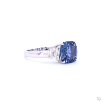 Ring - 18 karaat Witgoud - 5.56ct. tw. Saffier - Diamant