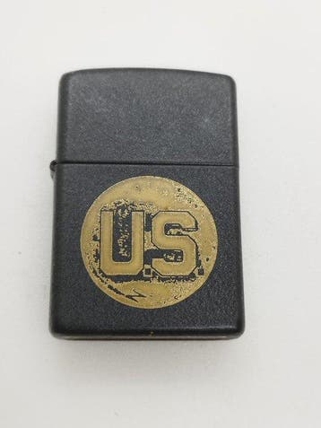 Zippo - Zippo Lighter Planeta-Military Brass 2009 - Zonder, Verzamelen, Nieuw
