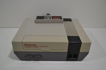 Nintendo NES - Console (Discolored), Games en Spelcomputers, Nieuw