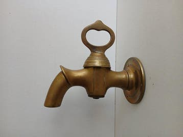 Wijnkraan – Vatkraan – Pompkraan - Kraan - Vat - Brons,