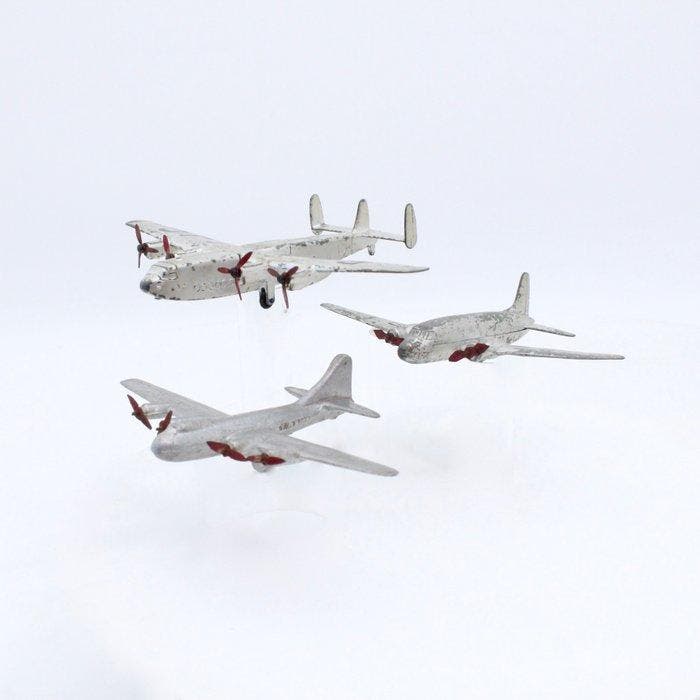 Dinky Toys 1:43 - Modelauto (3) - Vliegtuig Viking - York, Hobby en Vrije tijd, Modelauto's | 1:5 tot 1:12