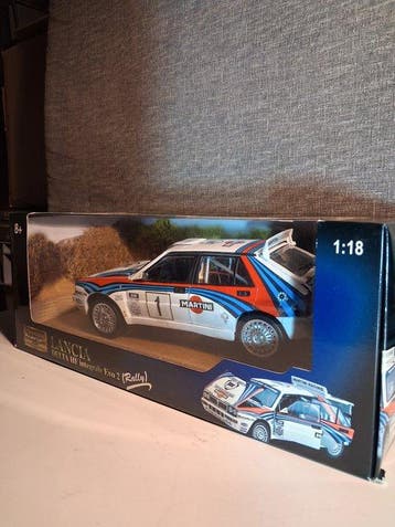 ricko 1:18 - Modelauto - Lancia Delta HF integrale Evo 2, Nieuw